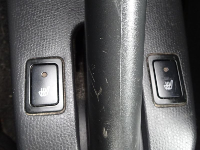 Suzuki Swift 1.3 68kW AUTOMAT KLIMA 5 DVEŘÍ - fotka 18 z 30
