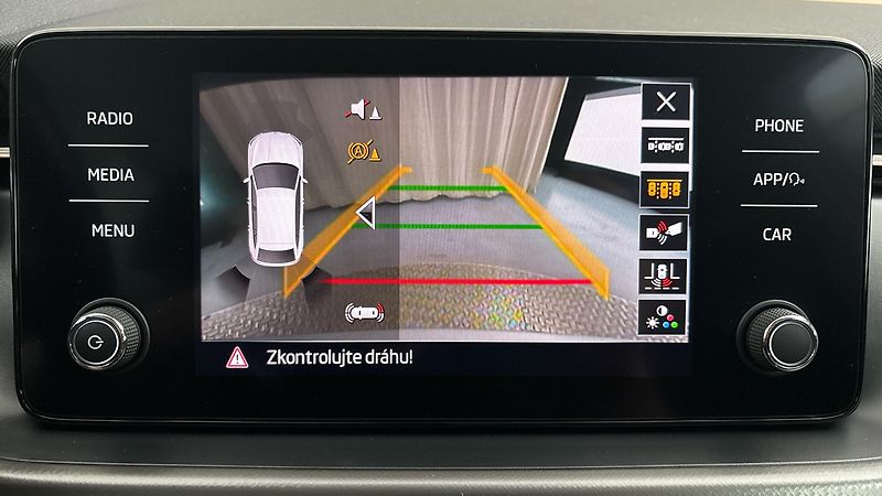 Škoda Scala 1.0 TSI Style - fotka 12 z 25
