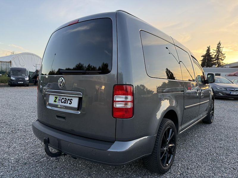 Volkswagen Caddy Maxi 1.6TDi 75kW DSG 7míst - fotka 5 z 20