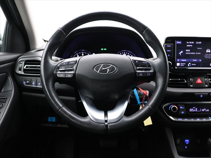 Hyundai i30 1.5 T-GDI Mild LED CZ - fotka 18 z 33
