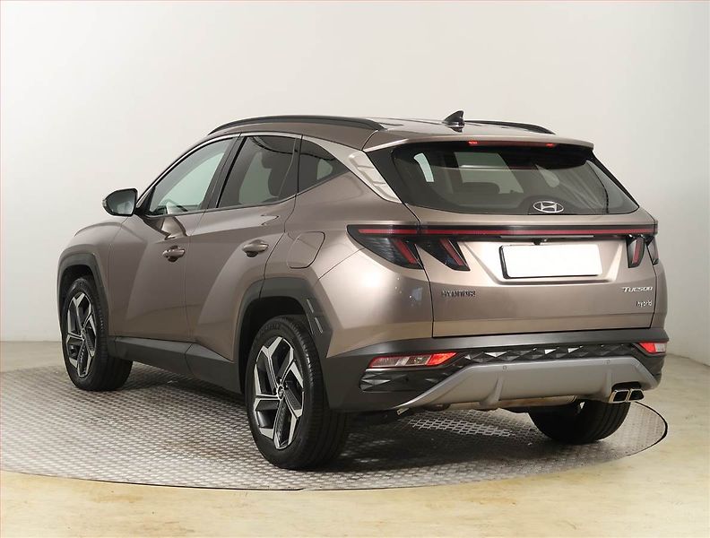 Hyundai Tucson (2021) 1.6 T-GDI HEV - fotka 4 z 23