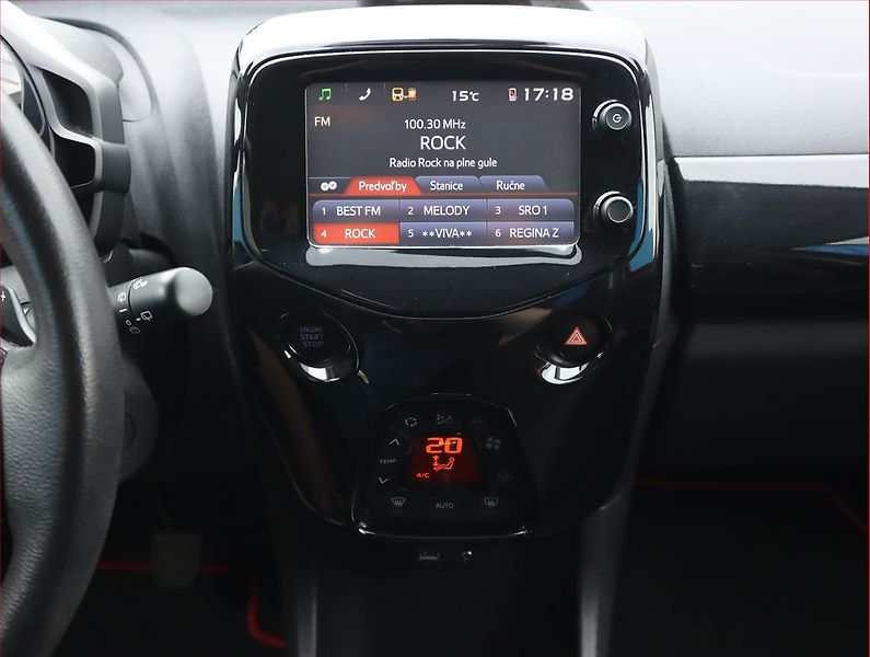 Toyota Aygo (2018) x-cite 1.0 VVT-i, Automat - fotka 12 z 18