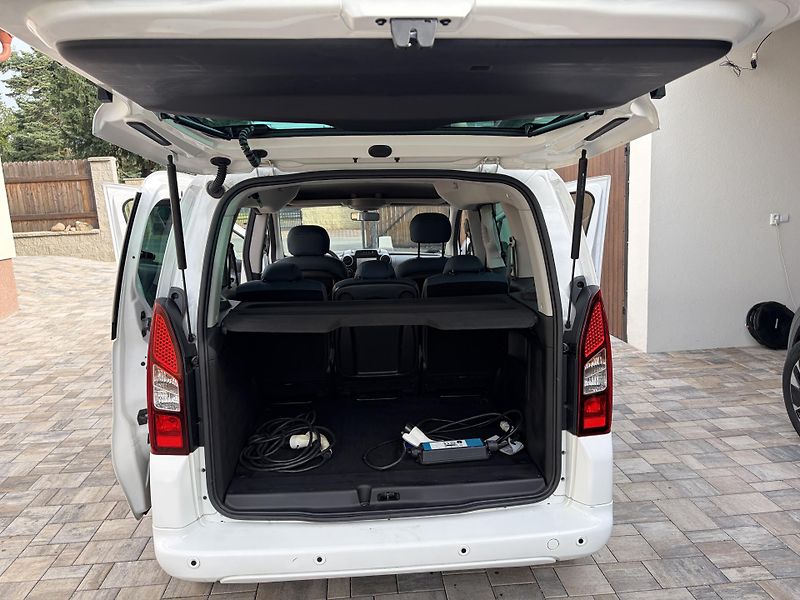 Citroën Berlingo (2019) Electric, park. kamera, klima - fotka 7 z 11
