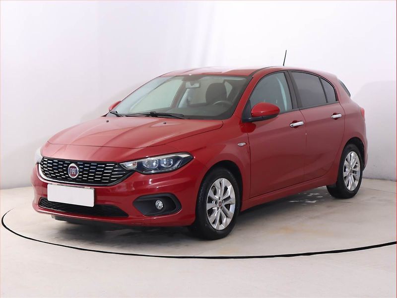 Fiat Tipo (2017) 1.4 16V, Serv.kniha, Tempomat - fotka 2 z 19