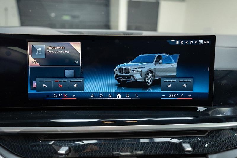 BMW X7 xDrive40i M Sport 280 kW - fotka 17 z 47