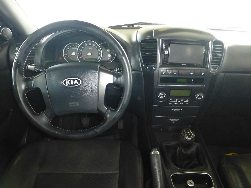 Kia Sorento (2007) 2,5CRDI*NAVI*VYHŘ.S**+SADA*4X4 - fotka 16 z 27