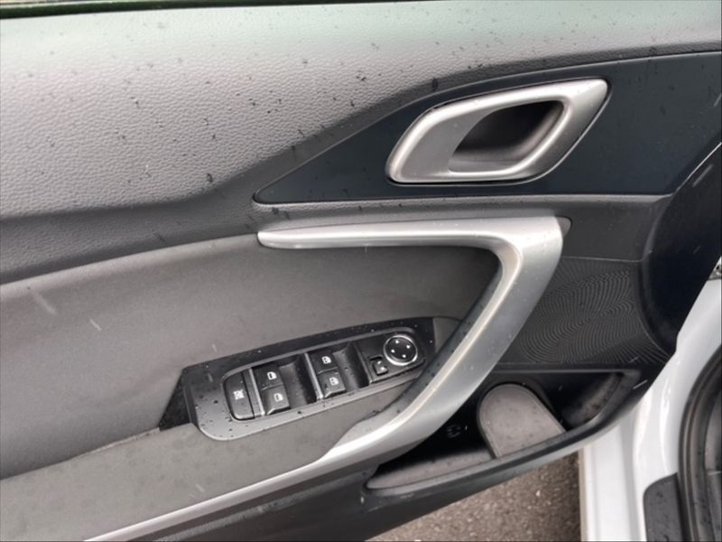 Kia Ceed 1,5 T-GDI Spin AT - fotka 11 z 11