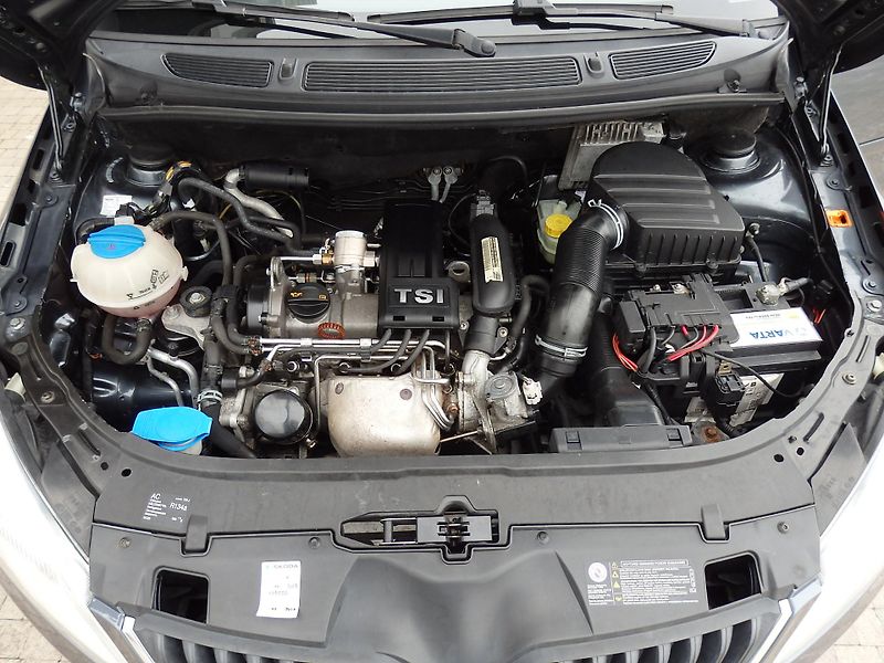 Škoda Fabia 1.2 TSI WEBASTO, DIGI. KLIMA - fotka 13 z 26