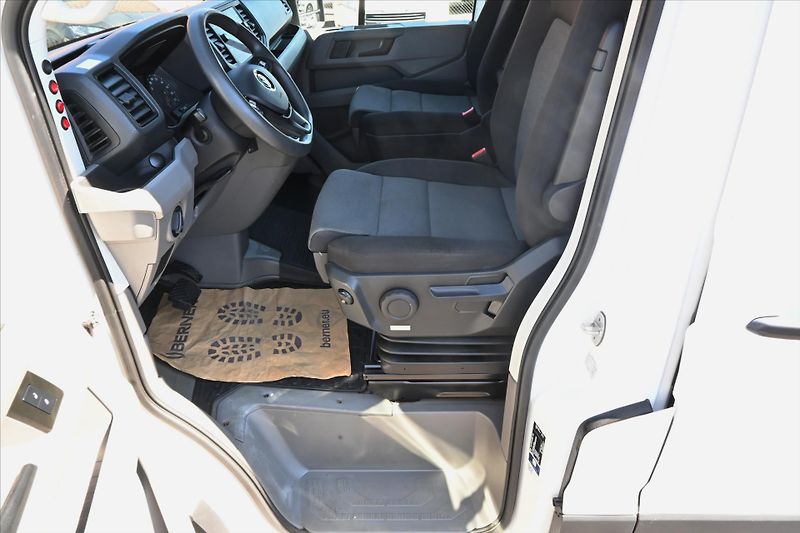 Volkswagen Crafter 2,0 TDI 130kW DSG L2H2 Záruka - fotka 13 z 30