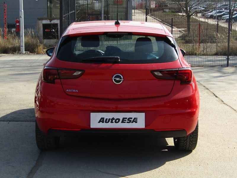 Opel Astra (2020) 1.2 T, ČR, GS Line, navi - fotka 5 z 20