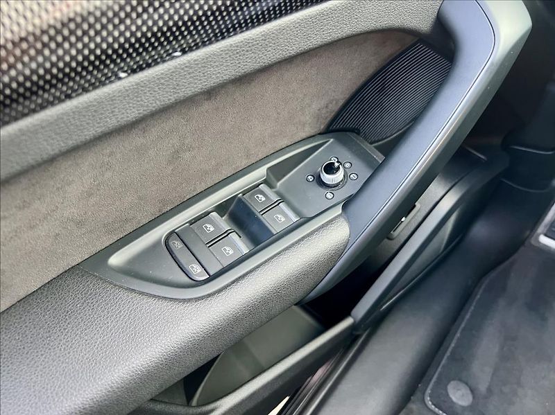 Audi SQ5 3,0 TFSI QUATTRO PANORAMA - fotka 50 z 59