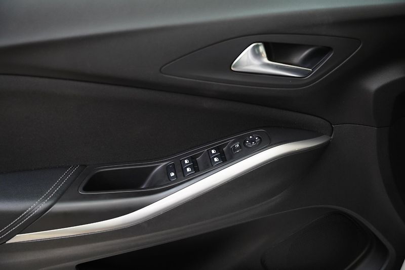 Opel Grandland X - fotka 12 z 25