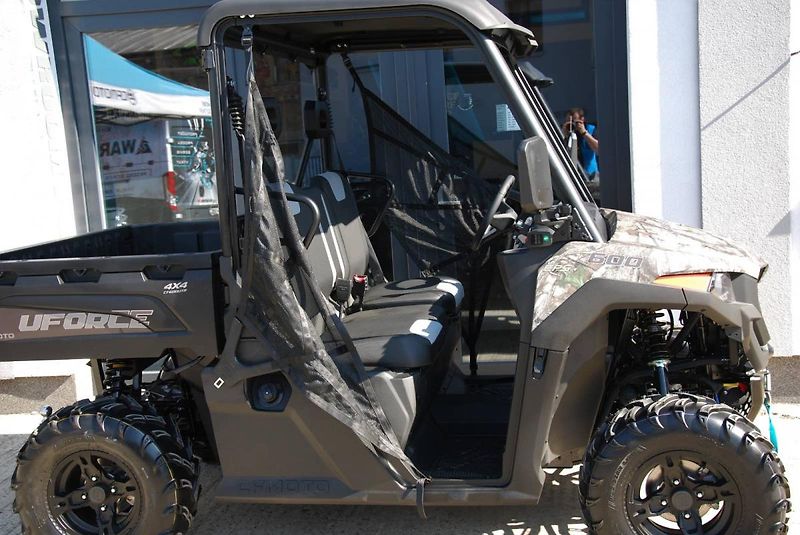 CFMOTO Gladiator UTV 625 (2026) UTV625 CAMO - fotka 19 z 21