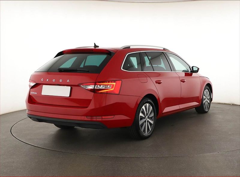 Škoda Superb (2023) Style 2.0 TDI - fotka 5 z 23