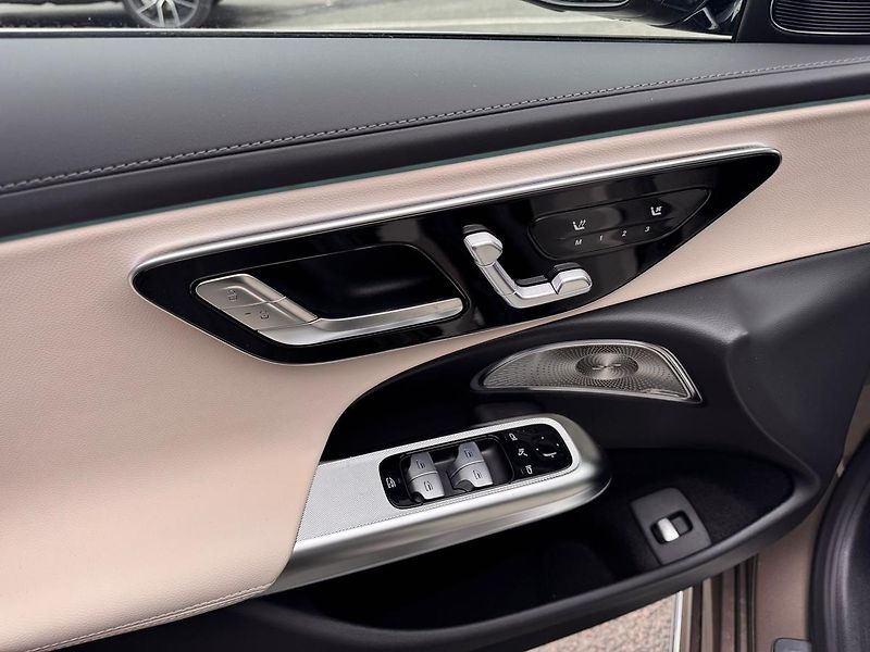 Mercedes-Benz Třídy E (2026) E 300 de 4MATIC - fotka 9 z 26