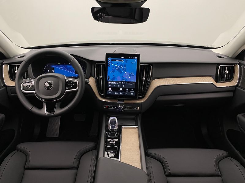 Volvo XC60 (2026) B5 AWD AUT BRIGHT PLUS  - fotka 2 z 62