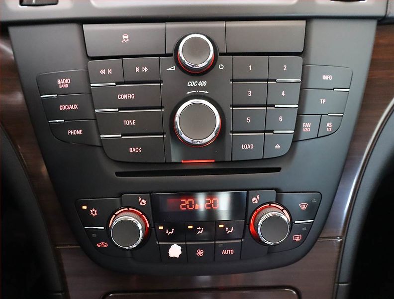 Opel Insignia (2009) 2.0 CDTI, Automat, Tempomat - fotka 13 z 18