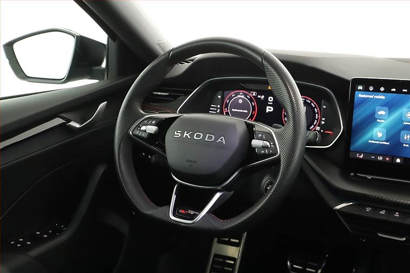 Škoda Octavia (2025) RS 2.0 TSI, RS 2.0 TSI 195KW - fotka 8 z 19