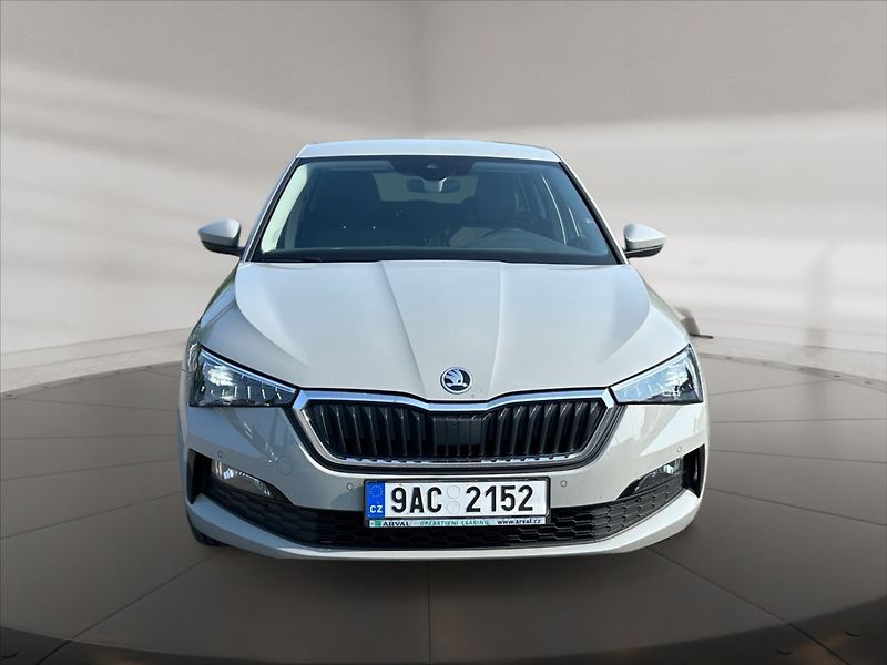 Škoda Scala 1,0 TSI 81 Style - fotka 2 z 11