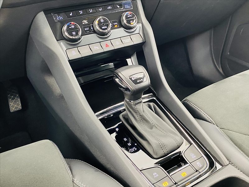 Škoda Kodiaq 2,0 TDI 147kW DSG 4x4 Style Pl - fotka 18 z 28