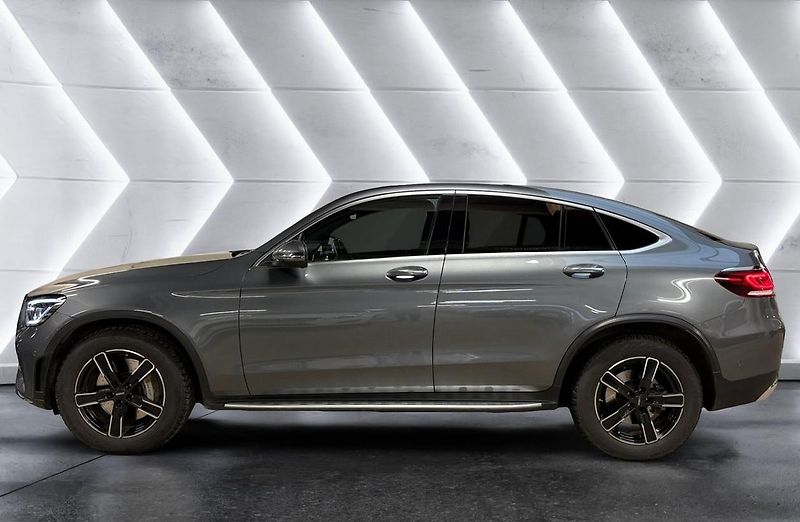 Mercedes-Benz GLC 200 Coupé 4MATIC Pano - fotka 2 z 18