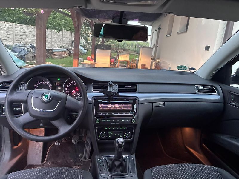 Škoda Superb (2010) - fotka 3 z 9