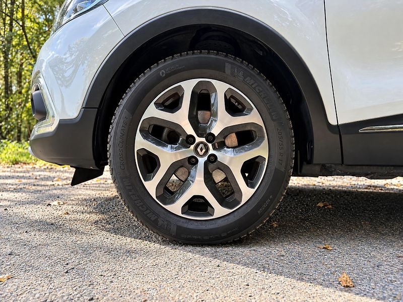 Renault Captur 1,3 TCe 96kW Intens LED Navi - fotka 33 z 42