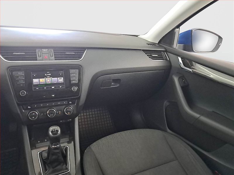 Škoda Octavia (2013) Style 1.6 TDI, Tempomat - fotka 8 z 15