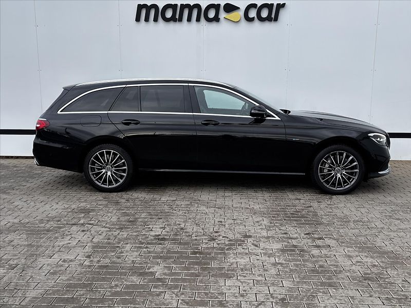 Mercedes-Benz Třídy E 300de 4MATIC TAŽNÉ DPH - fotka 8 z 33