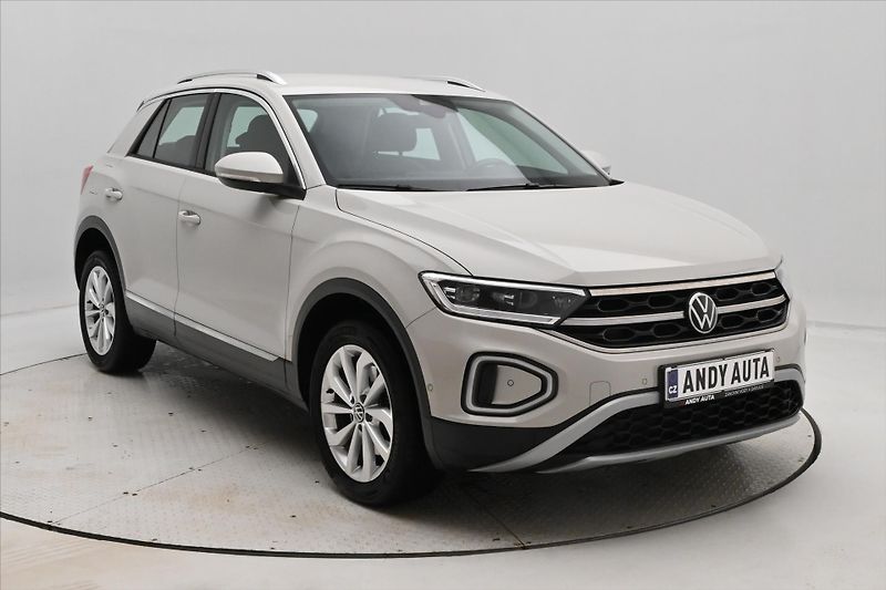 Volkswagen T-Roc 2,0 TDI 110 kW DSG STYLE Záruk - fotka 3 z 29