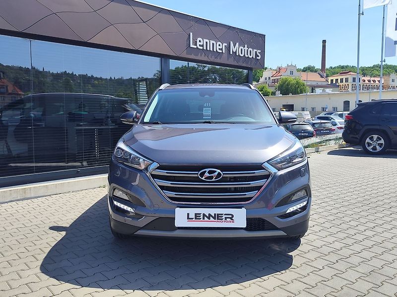 Hyundai Tucson 2.0 CRDi/100kW Style DCT 4x4 - fotka 2 z 36