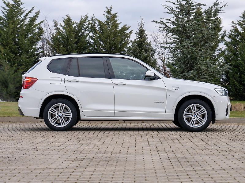 BMW X3 xDrive20d (F25) Model M Sport - fotka 2 z 26