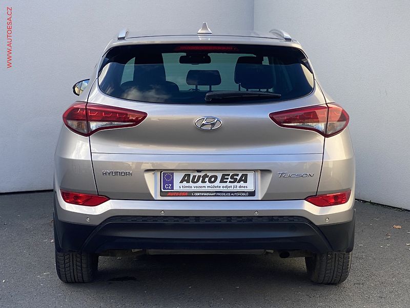 Hyundai Tucson (2016) 1.7CRDi, 2.maj,ČR, GO Czech - fotka 5 z 18