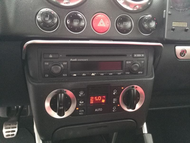 Audi TT 1,8 Turbo Quattro - fotka 17 z 31
