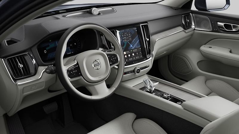 Volvo V60 (2026) B4 AUT BRIGHT ULTRA - fotka 3 z 12