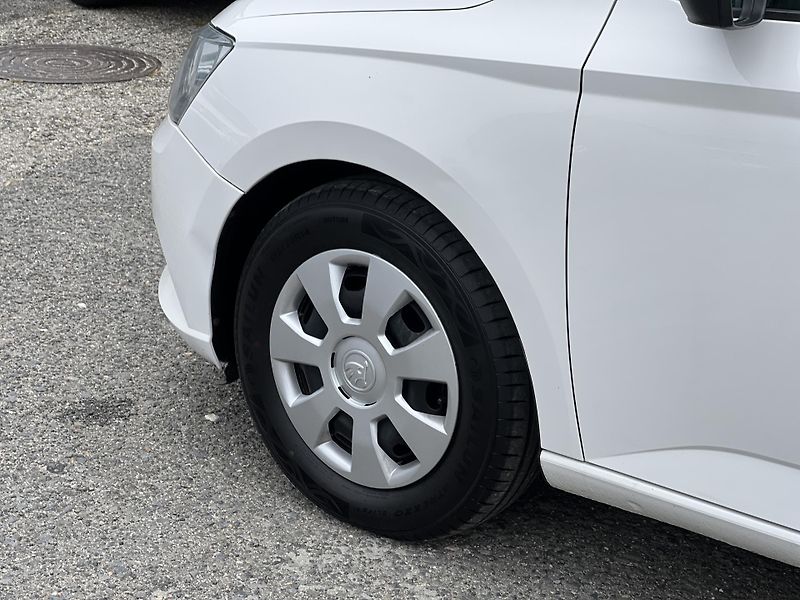 Škoda Fabia 1.0MPi 44kw PŮVOD ČR odp.DPH - fotka 33 z 36
