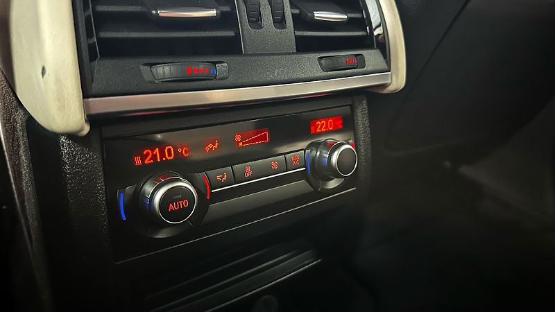 BMW X6 40D / XDRIVE - fotka 26 z 53
