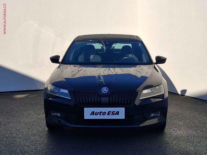 Škoda Superb (2017) 2.0 TSi, SportLine, DSG, +ALU - fotka 2 z 21