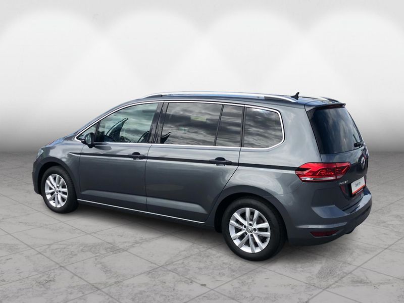 Volkswagen Touran 1,5 TSI  DSG7° - fotka 7 z 29
