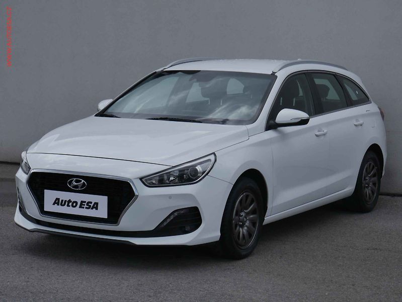 Hyundai i30 (2019) 1.4 T-GDi, ČR, AC, temp. - fotka 3 z 21