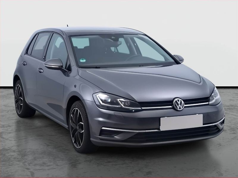Volkswagen Golf (2017) 1.5 TSI, Navi, Tempomat - fotografie inzerátu