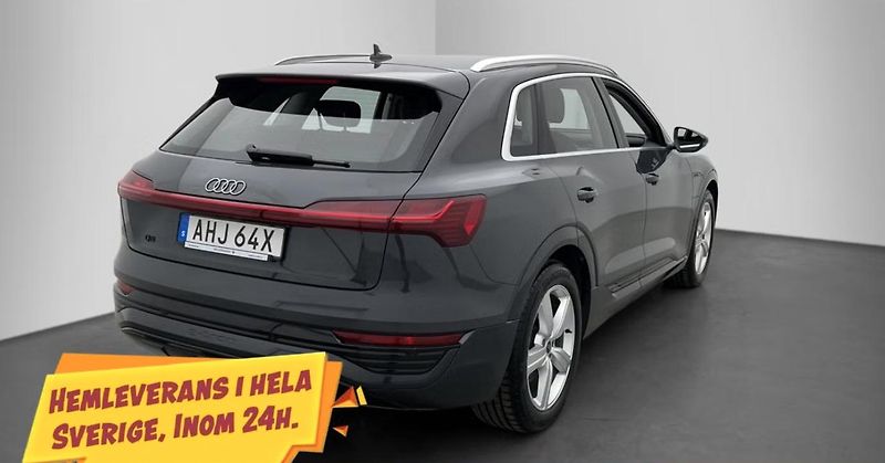 Audi Q8 e-tron 50 Q Vzduch. odpružení Kamera - fotka 6 z 32