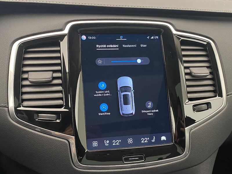 Volvo XC90 B5 AWD BRIGHT ULTIMATE AUT 7m - fotka 46 z 56
