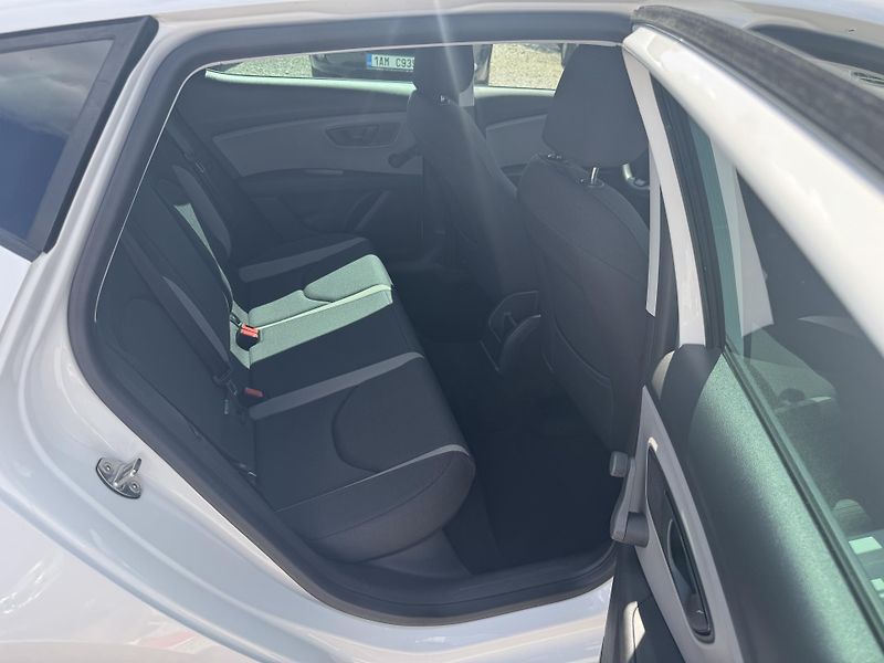 Seat Leon (2016) 1.2TSi,rezervace - fotka 23 z 38
