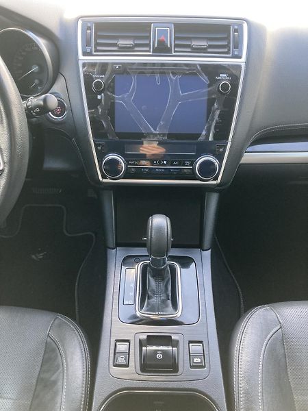 Subaru Outback (2018) 2,5i CVT Executive  * ZÁRUKA * - fotka 12 z 21