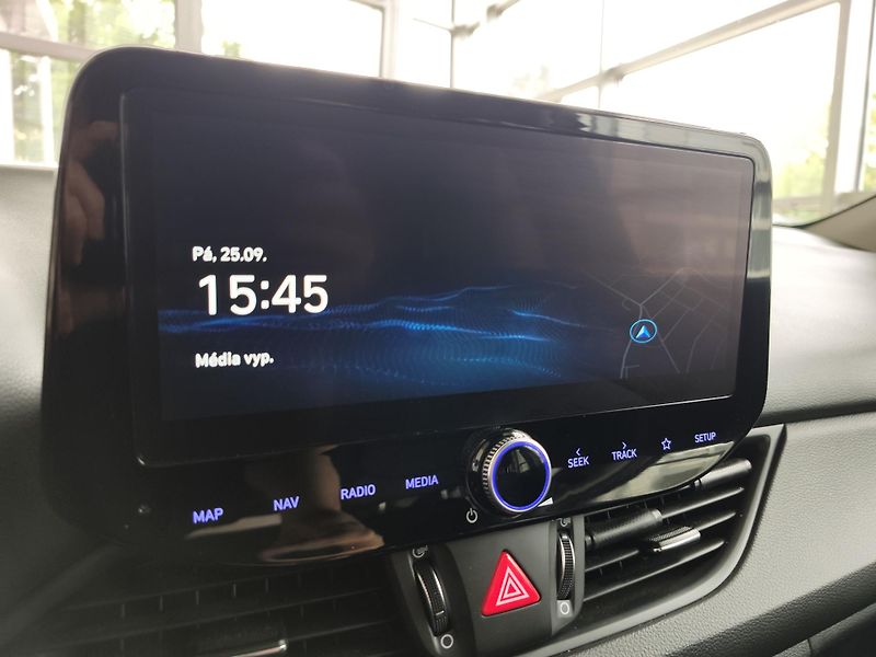 Hyundai i30 (2024) 1.0 T-GDi 74kW DCT Family - fotka 18 z 21