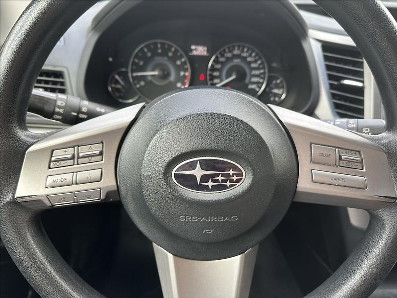 Subaru Legacy 2,0 Serviska 4X4 - fotka 21 z 21
