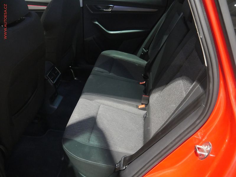 Škoda Karoq (2018) 1.5 TSi, ČR, LED, AC - fotka 10 z 24
