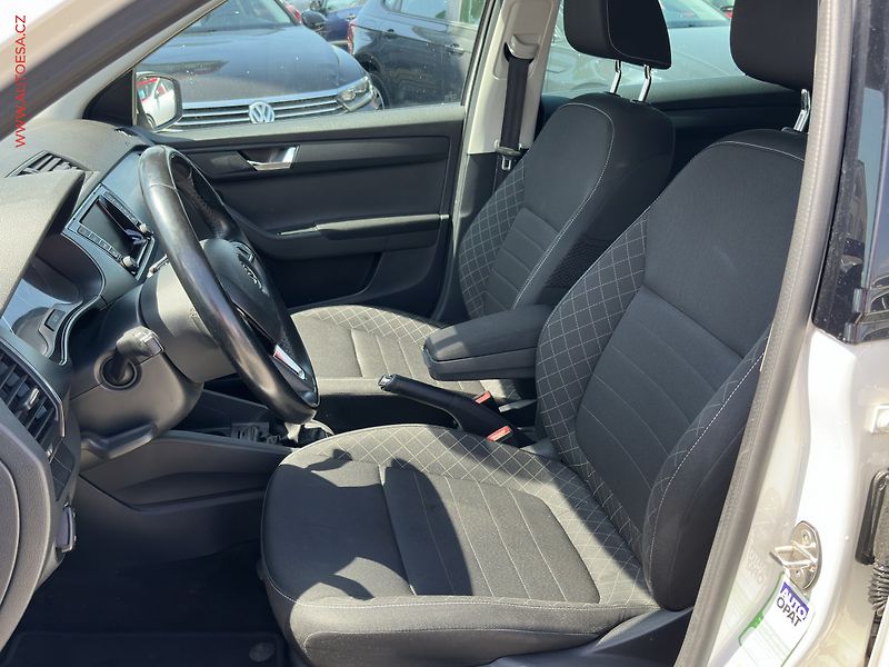 Škoda Fabia (2015) 1.4TDi, ČR, Style, xenon - fotka 9 z 18