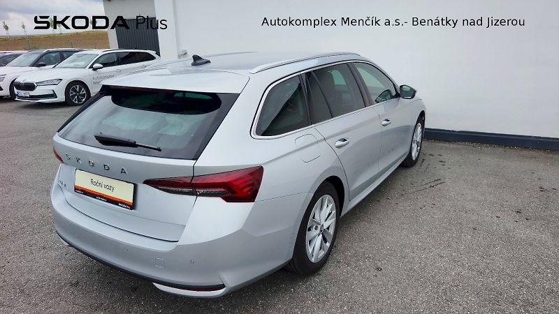 Škoda Octavia (2025) OCT.COMBI TOP SELECTION 1,5 TS - fotka 2 z 27